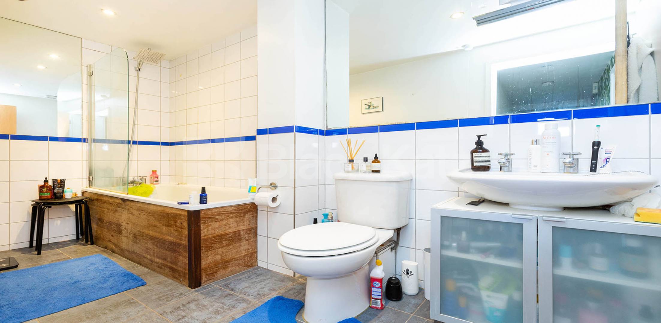 			1 Bedroom, 1 bath, 1 reception Flat			 Barnsbury Grove, Islington - Barnsbury